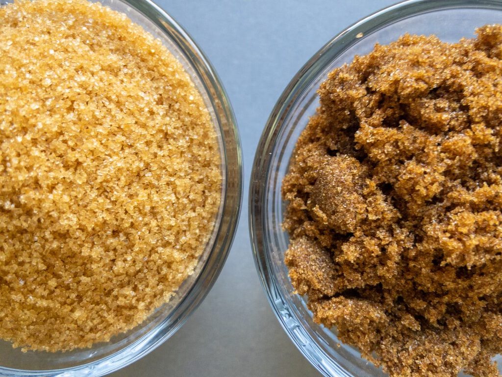 Brauner Zucker vs. brown sugar - Nutmeg and Pancakes